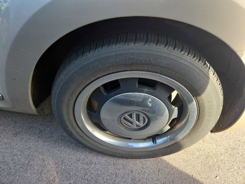 Used 2015 Volkswagen Beetle 1.8T image 9