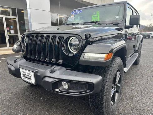 Certified 2022 Jeep Wrangler Unlimited Sahara AWD/4WD image 2