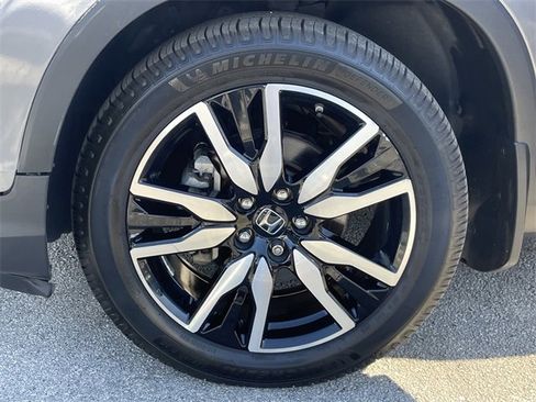 Used 2020 Honda Pilot Touring image 32