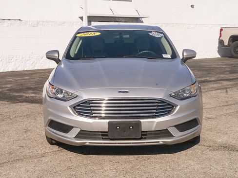 Used 2018 Ford Fusion S image 2