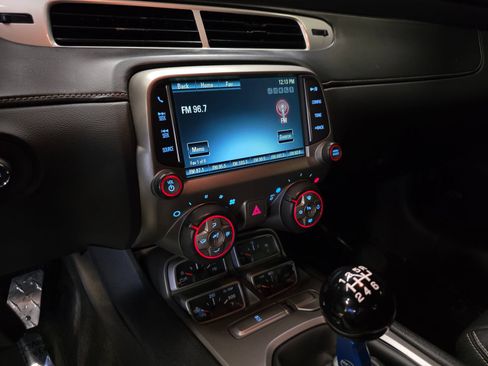 Used 2015 Chevrolet Camaro SS w/ SS Performance Package RWD image 25