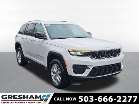 New 2026 Jeep Grand Cherokee Laredo AWD/4WD image 1