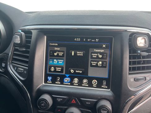 Used 2017 Jeep Grand Cherokee Trailhawk AWD/4WD image 18