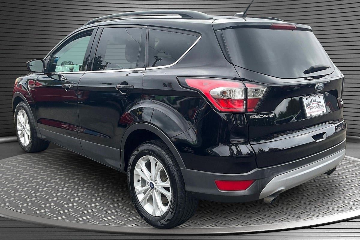 Used 2018 Ford Escape SE AWD/4WD image 4