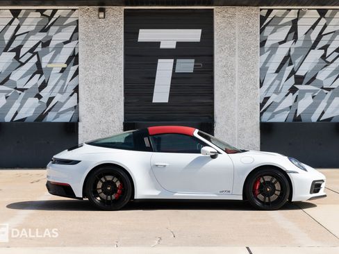 Used 2022 Porsche 911 Targa 4 GTS image 21
