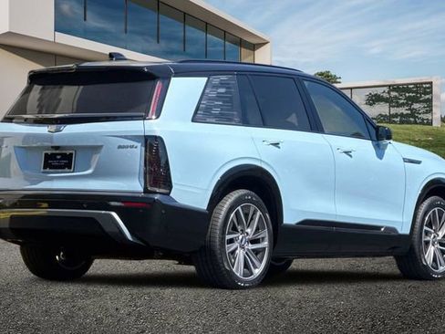 New 2026 Cadillac Vistiq Sport w/ LPO, Floor Liner Package image 4