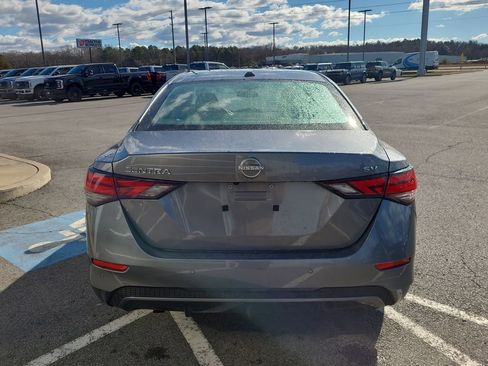 Used 2024 Nissan Sentra SV image 4