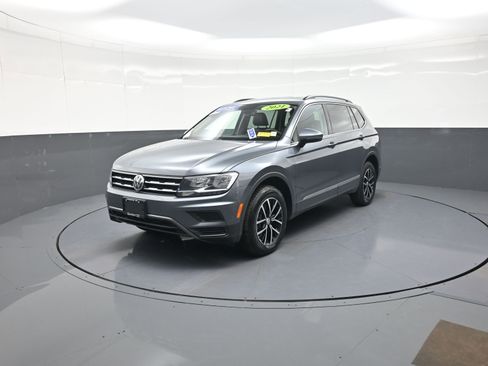 Used 2021 Volkswagen Tiguan SE image 7