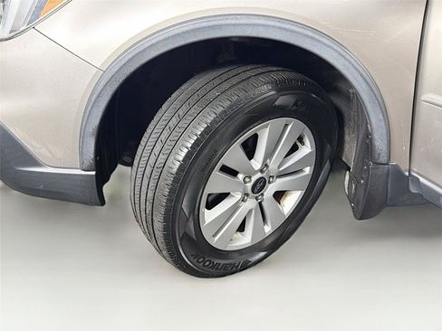Used 2015 Subaru Outback 2.5i Premium w/ Protection Package #2 AWD/4WD image 36