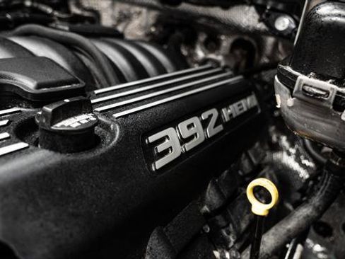 Used 2025 Jeep Gladiator Sport image 17