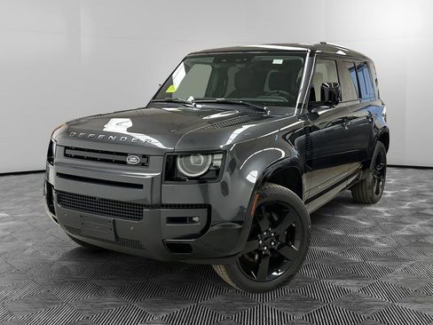 New 2026 Land Rover Defender 110 X-Dynamic SE image 1