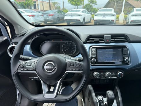 Used 2025 Nissan Versa SV w/ Trunk Package FWD image 8