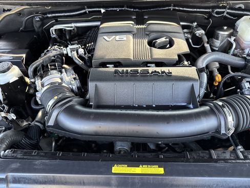 Used 2022 Nissan Frontier PRO-4X AWD/4WD image 30