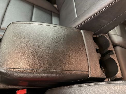 Used 2024 Chevrolet Colorado LT w/ LT Convenience Package III image 21