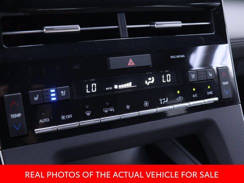 Certified 2019 Toyota Avalon Limited w/ Advanced Safety Package FWD image 6