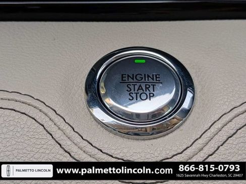 Used 2020 Lincoln Navigator L Reserve w/ Luxury Package AWD/4WD image 31