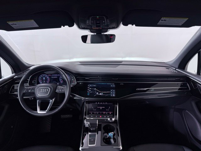 Used 2020 Audi Q7 3.0T Premium w/ Convenience Package AWD/4WD image 16