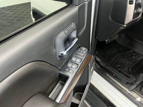 Used 2018 GMC Sierra 1500 Denali w/ Denali Ultimate Package image 11