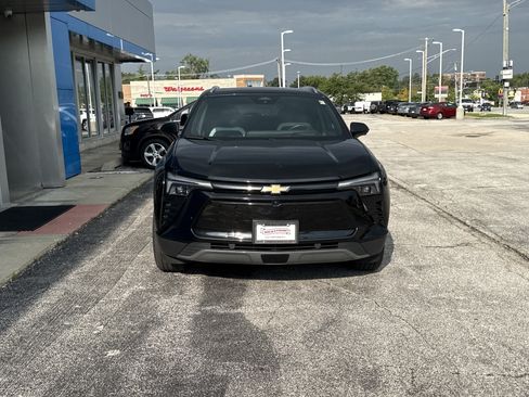 Used 2024 Chevrolet Blazer EV LT AWD/4WD image 3