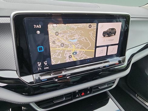 New 2024 Volkswagen Atlas Peak Edition SEL image 17