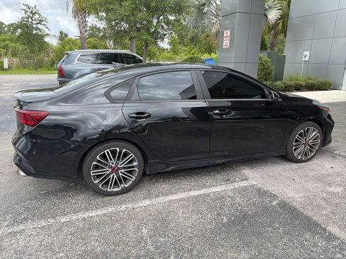 Used 2022 Kia Forte GT w/ GT Technology Package FWD image 3