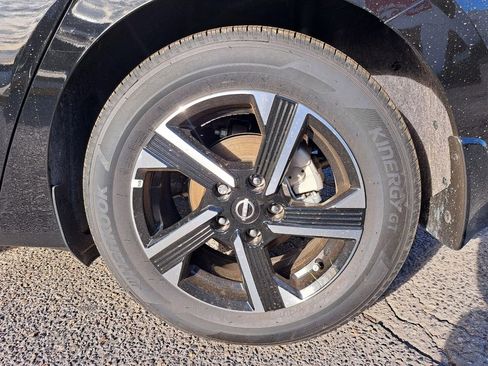 Used 2025 Nissan Sentra SV image 26