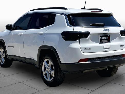 Used 2023 Jeep Compass Latitude AWD/4WD image 12