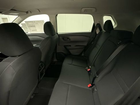 Used 2024 Nissan Rogue S image 10