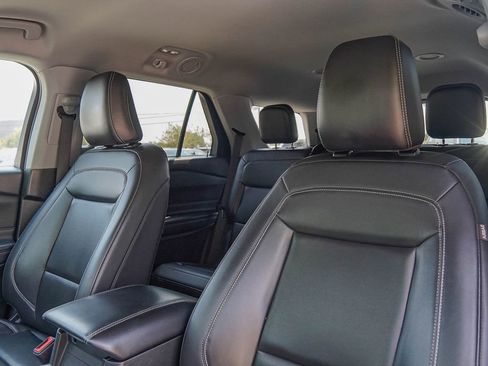 Used 2023 Ford Explorer XLT w/ Equipment Group 202A image 15