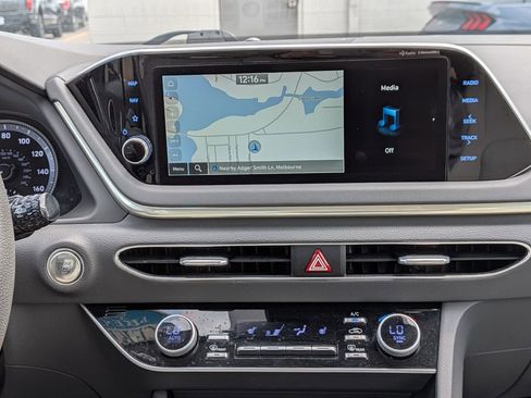 Used 2023 Hyundai Sonata SEL FWD image 17