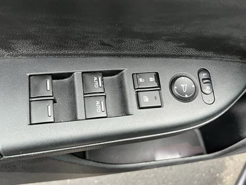 Used 2014 Honda Accord Touring image 15