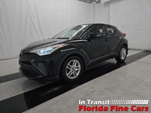 Used 2021 Toyota C-HR LE image 1