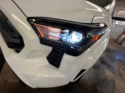 Certified 2024 Toyota Tacoma SR5 image 29