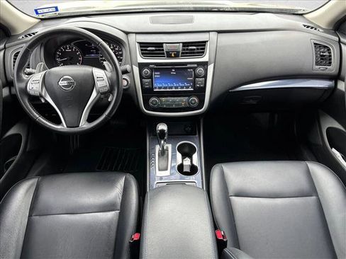 Used 2018 Nissan Altima 2.5 SR w/ SR Midnight Edition image 18