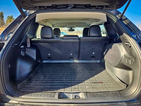 Used 2020 Jeep Cherokee Limited image 33