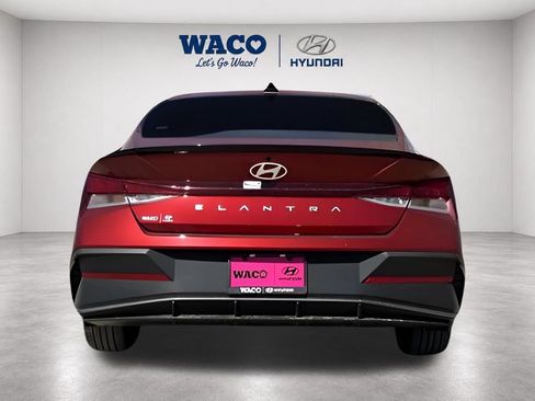 Used 2025 Hyundai Elantra Sport FWD image 6