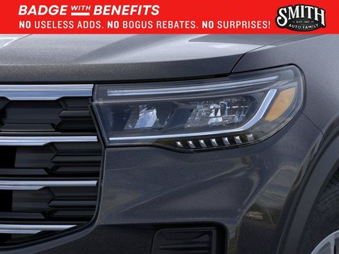 New 2026 Ford Explorer Active RWD image 19