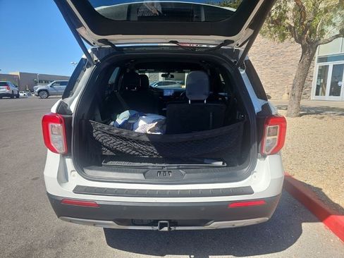 Used 2020 Ford Explorer XLT w/ Equipment Group 202A AWD/4WD image 22