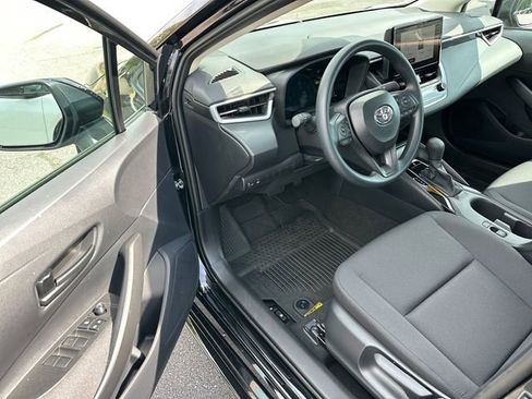 Used 2026 Toyota Corolla LE FWD image 9