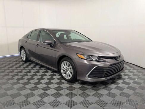Certified 2024 Toyota Camry LE w/ Convenience Package FWD image 4