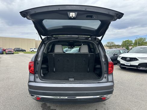Used 2017 Honda Pilot Touring image 10