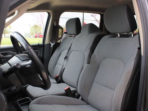 Used 2020 RAM 1500 Big Horn AWD/4WD image 10