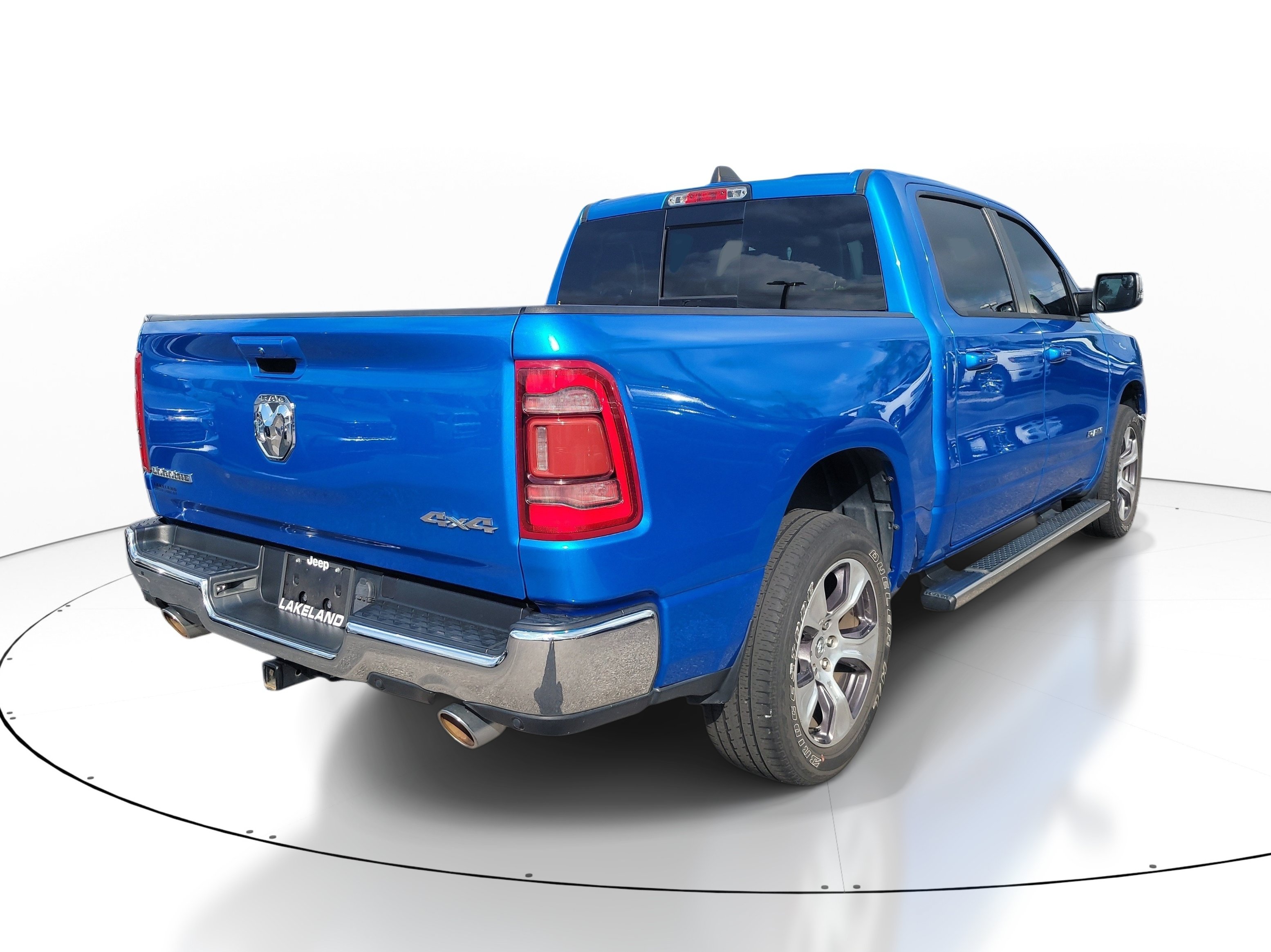 Used 2024 RAM 1500 Laramie AWD/4WD image 4