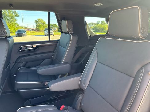 New 2025 Chevrolet Tahoe Premier image 16