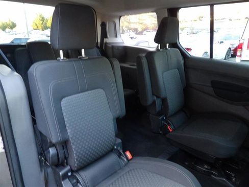 Used 2022 Ford Transit Connect XLT image 14