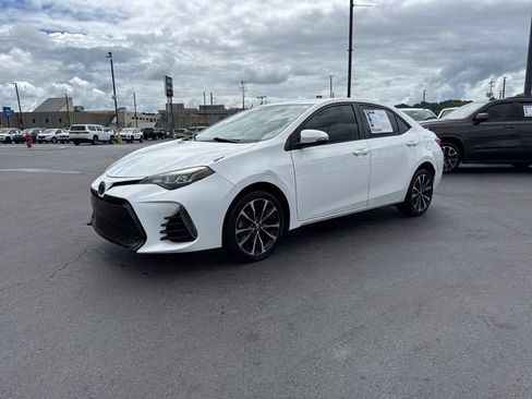 Used 2018 Toyota Corolla SE FWD image 7