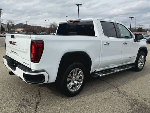 Used 2023 GMC Sierra 1500 Denali w/ Technology Package AWD/4WD image 8