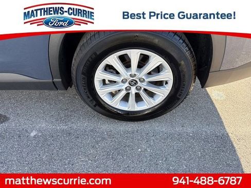 Used 2025 Toyota Grand Highlander FWD image 16