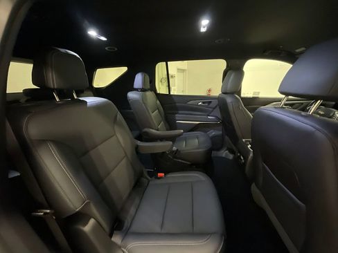 Used 2024 Chevrolet Traverse LT AWD/4WD image 26