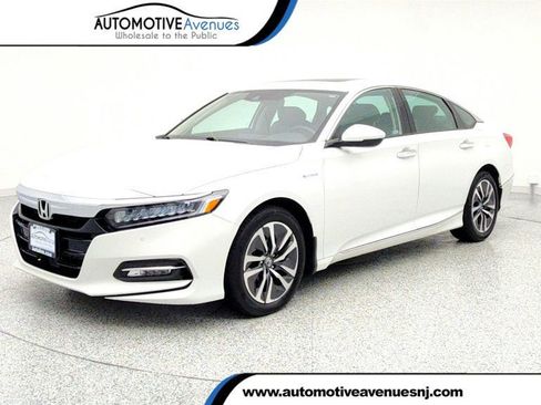 Used 2019 Honda Accord Touring image 1